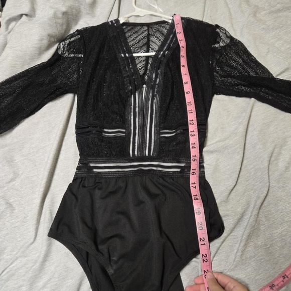 Lulus Casita Black Sheer Lace Long Sleeve Bodysuit Size Small NWT - Picture 9 of 9